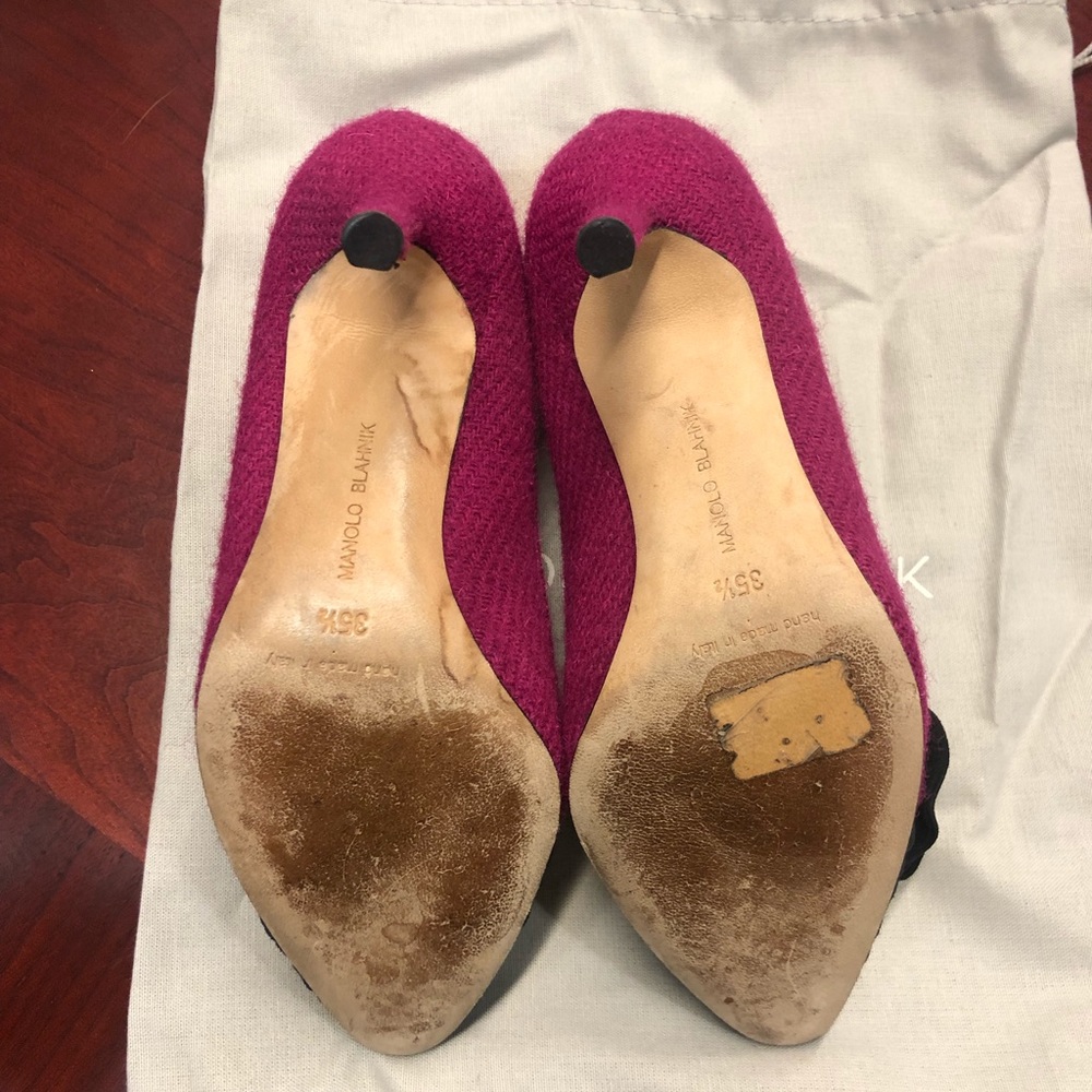 Manolo Blahnik Arleti Pumps - Picture 3 of 5